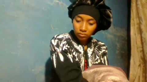 ninaeaa online show from June 27, 2026, 3:33 am