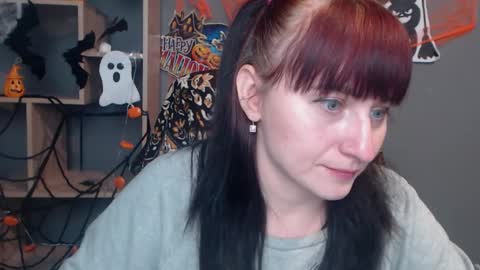 ninaflawlees online show from October 20, 2025, 12:05 pm