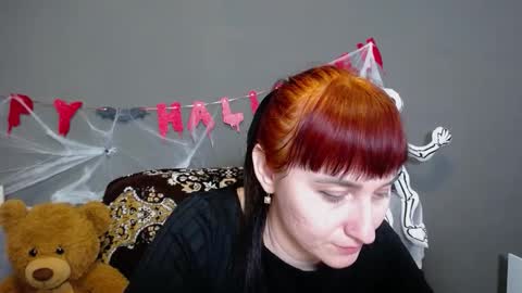 ninaflawlees online show from October 28, 2025, 1:14 pm