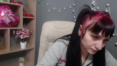 ninaflawlees online show from February 13, 2026, 7:26 am