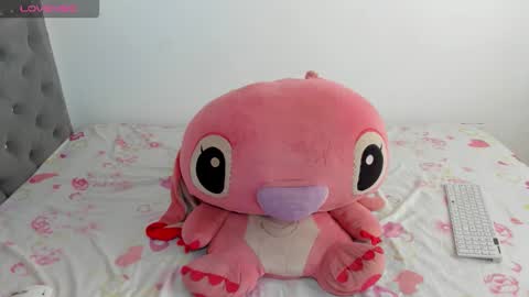 Valentina online show from September 28, 2025, 3:28 pm