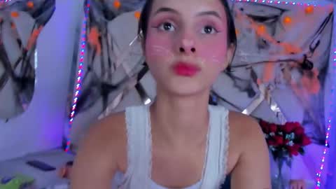 ninahtx online show from October 27, 2025, 8:35 pm