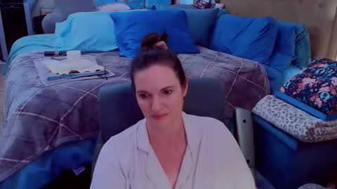 Nina Jaymes online show from June 8, 2026, 10:32 pm