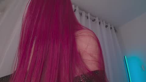 Snapshot of ninamichelle_ chatting on January 23, 2025, 1:08 am Nina online show from January 23, 2025, 1:08 am