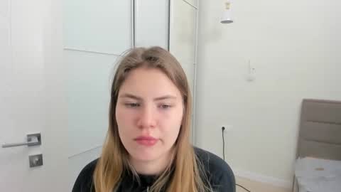 Snapshot of ninarihh chatting on March 1, 2025, 12:01 pm ninarihh online show from March 1, 2025, 12:01 pm