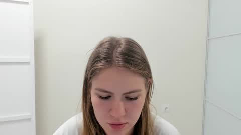 Snapshot of ninarihh chatting on September 21, 2025, 11:34 am ninarihh online show from September 21, 2025, 11:34 am