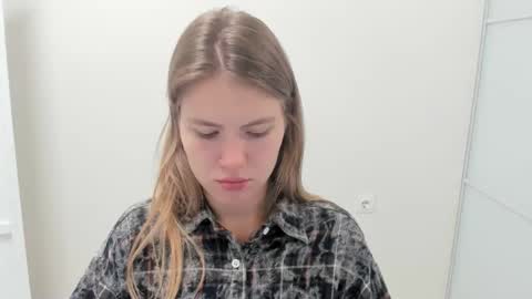 Snapshot of ninarihh chatting on September 26, 2025, 7:34 am ninarihh online show from September 26, 2025, 7:34 am