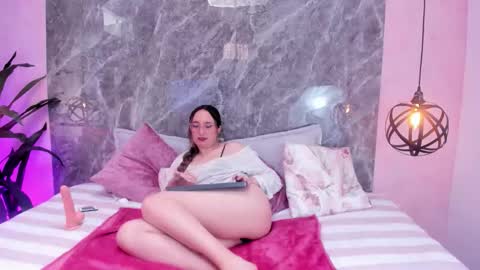 Snapshot of ninarush1 chatting on February 9, 2026, 2:10 pm Nina online show from February 9, 2026, 2:10 pm