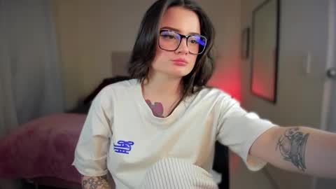 Snapshot of ninavolkov chatting on January 9, 2025, 11:02 pm ninavolkov online show from January 9, 2025, 11:02 pm