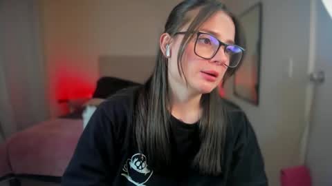 Snapshot of ninavolkov chatting on January 30, 2025, 12:29 am ninavolkov online show from January 30, 2025, 12:29 am