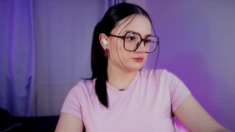 Snapshot of ninavolkov chatting on October 22, 2025, 9:36 pm ninavolkov online show from October 22, 2025, 9:36 pm