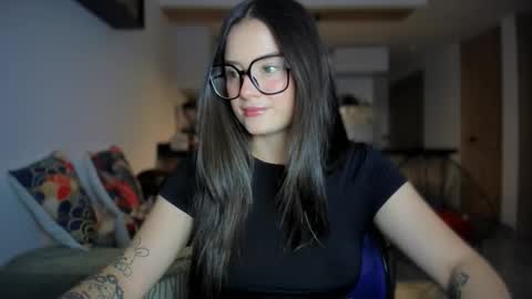 Snapshot of ninavolkov chatting on February 20, 2026, 10:10 pm ninavolkov online show from February 20, 2026, 10:10 pm