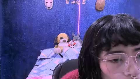 Snapshot of ninayellow chatting on March 3, 2026, 12:33 pm Nina online show from March 3, 2026, 12:33 pm