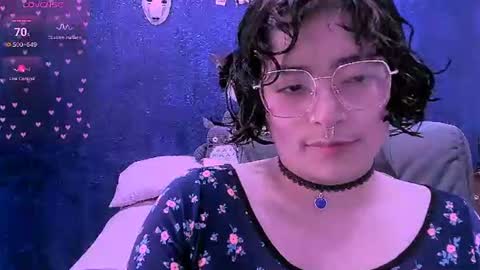 Snapshot of ninayellow chatting on July 13, 2026, 12:52 pm Nina online show from July 13, 2026, 12:52 pm
