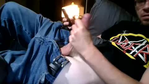 nineinchbronco online show from November 17, 2025, 8:53 am