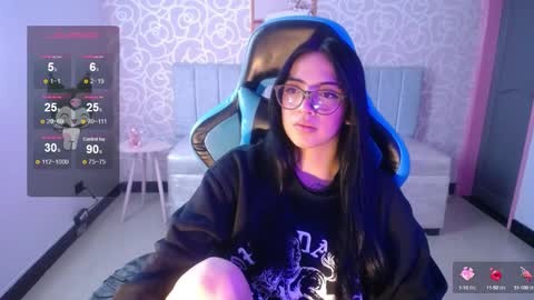 Snapshot of ninfa_ch chatting on January 30, 2025, 2:15 pm Ninfa online show from January 30, 2025, 2:15 pm