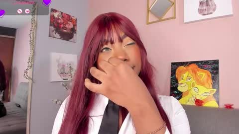 Snapshot of nini_martinii chatting on February 15, 2025, 3:39 pm NINI online show from February 15, 2025, 3:39 pm