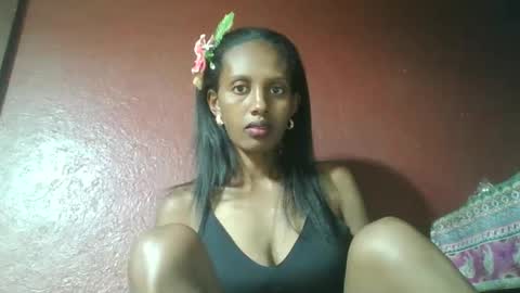 ninie246746 online show from January 13, 2025, 1:17 pm