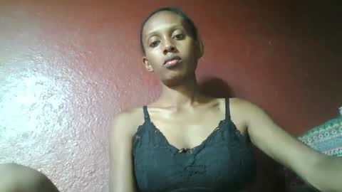 ninie246746 online show from January 26, 2025, 8:46 am