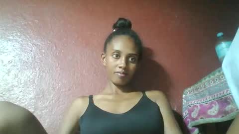 ninie246746 online show from January 30, 2025, 2:04 pm