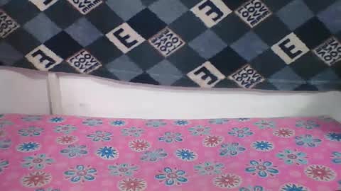 ninie246746 online show from February 24, 2026, 7:12 pm