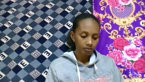 Snapshot of ninie246746 chatting on June 29, 2026, 10:37 am ninie246746 online show from June 29, 2026, 10:37 am
