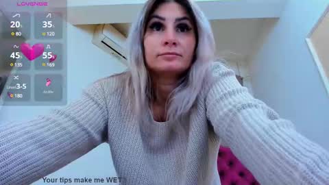 Snapshot of ninna_dee chatting on December 2, 2024, 6:41 am nina dee online show from December 2, 2024, 6:41 am