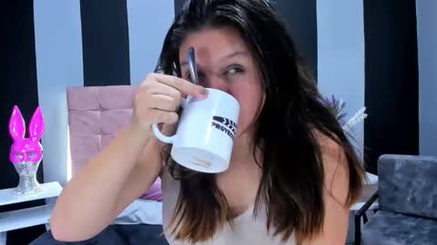 ninna_foster online show from April 23, 2026, 3:36 pm