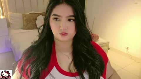 Nina online show from April 14, 2026, 12:33 pm