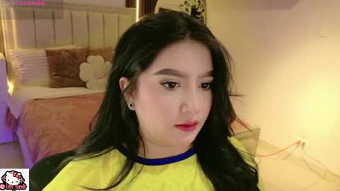 Snapshot of ninna_sweet_ chatting on June 27, 2026, 11:37 am Nina online show from June 27, 2026, 11:37 am