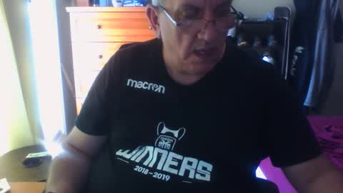 Snapshot of nionios67 chatting on October 1, 2025, 4:02 pm Dennis online show from October 1, 2025, 4:02 pm