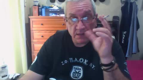 Snapshot of nionios67 chatting on October 14, 2025, 3:57 pm Dennis online show from October 14, 2025, 3:57 pm