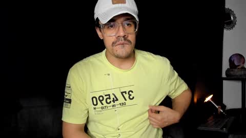 Snapshot of nipsfetich chatting on December 3, 2024, 3:09 am Steven online show from December 3, 2024, 3:09 am