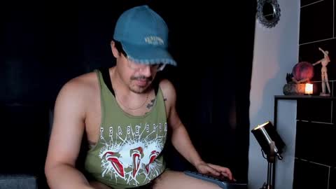 Snapshot of nipsfetich chatting on December 24, 2024, 2:43 am Steven online show from December 24, 2024, 2:43 am