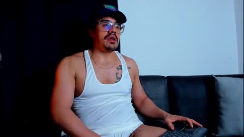Snapshot of nipsfetich chatting on February 7, 2025, 6:35 am Steven online show from February 7, 2025, 6:35 am