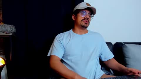 Snapshot of nipsfetich chatting on February 8, 2025, 6:33 am Steven online show from February 8, 2025, 6:33 am