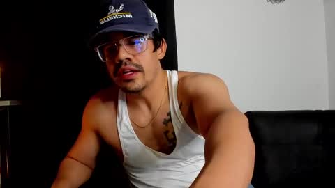 Snapshot of nipsfetich chatting on February 19, 2025, 2:44 am Steven online show from February 19, 2025, 2:44 am