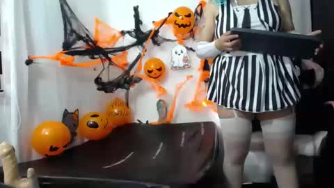 Snapshot of niuk_mei chatting on October 26, 2025, 1:17 pm Niuk online show from October 26, 2025, 1:17 pm