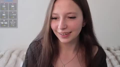 Snapshot of nivorelle chatting on May 13, 2026, 1:30 pm Polly 3 online show from May 13, 2026, 1:30 pm