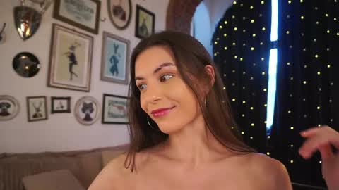 Snapshot of nixotica_ chatting on April 19, 2026, 4:06 pm Nixi online show from April 19, 2026, 4:06 pm