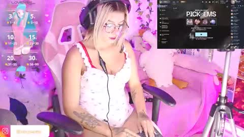 Nixy Sama online show from October 12, 2025, 11:15 pm