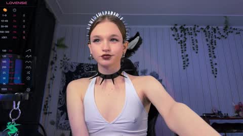 Snapshot of nloraaa chatting on December 8, 2024, 11:51 pm Tears Lora online show from December 8, 2024, 11:51 pm