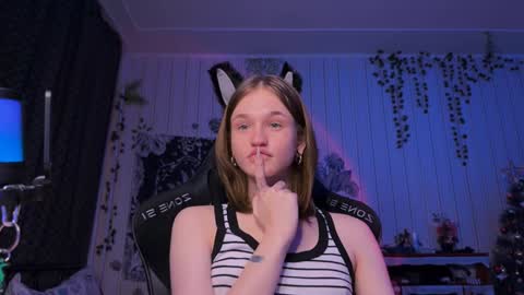 Snapshot of nloraaa chatting on December 28, 2024, 1:28 pm Tears Lora online show from December 28, 2024, 1:28 pm