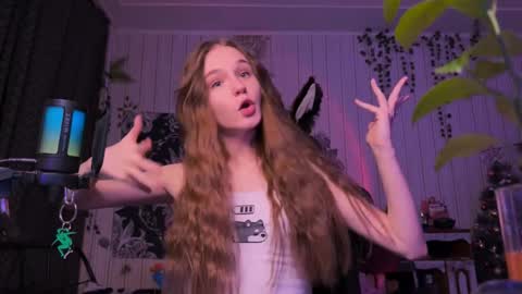 Snapshot of nloraaa chatting on January 16, 2025, 1:06 am Tears Lora online show from January 16, 2025, 1:06 am