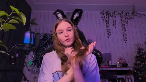 Snapshot of nloraaa chatting on January 19, 2025, 12:06 am Tears Lora online show from January 19, 2025, 12:06 am