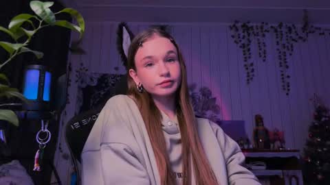 Snapshot of nloraaa chatting on February 19, 2025, 5:27 pm Tears Lora online show from February 19, 2025, 5:27 pm