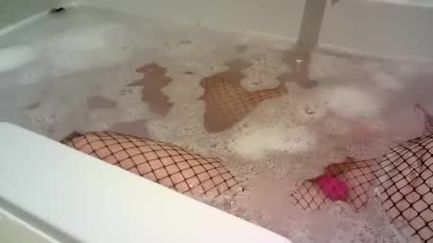 Snapshot of nmc4u chatting on February 12, 2025, 6:30 pm Will online show from February 12, 2025, 6:30 pm