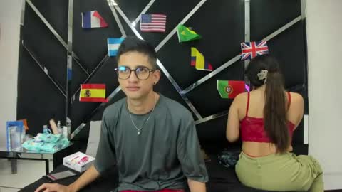 NoaandArez online show from June 25, 2026, 12:53 pm