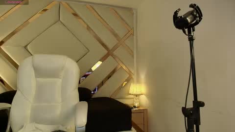   online show from March 30, 2026, 11:33 am