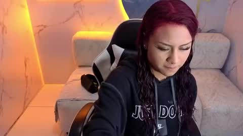 Snapshot of noa_tp chatting on November 5, 2025, 12:38 pm Noa online show from November 5, 2025, 12:38 pm